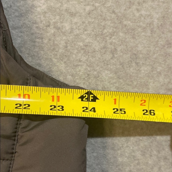 Lands' End Black Quilted Vest with Stand-Up Collar - Picture 7 of 8